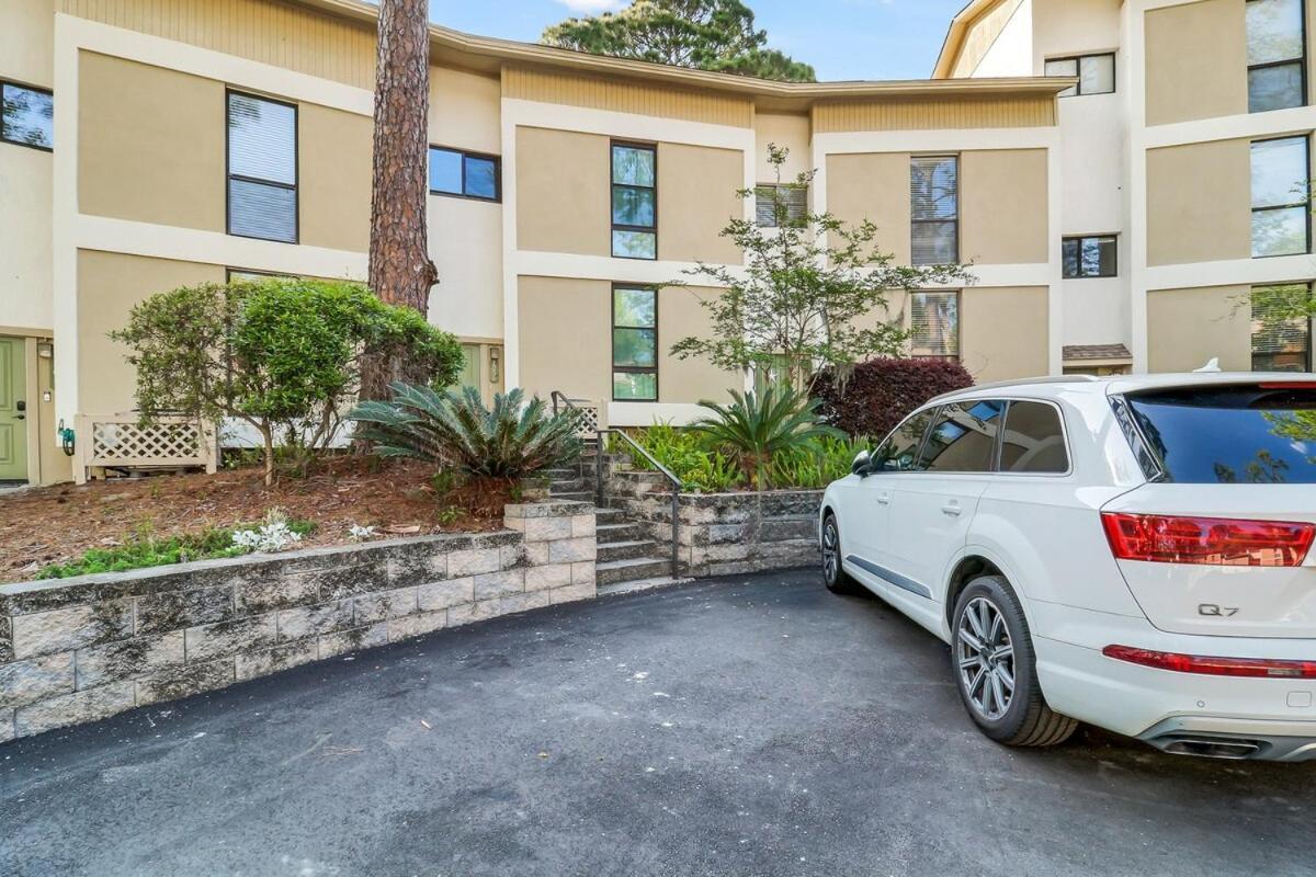 Beautiful Seascape -upgraded 2 Bd 2 Ba * Hilton Head Island