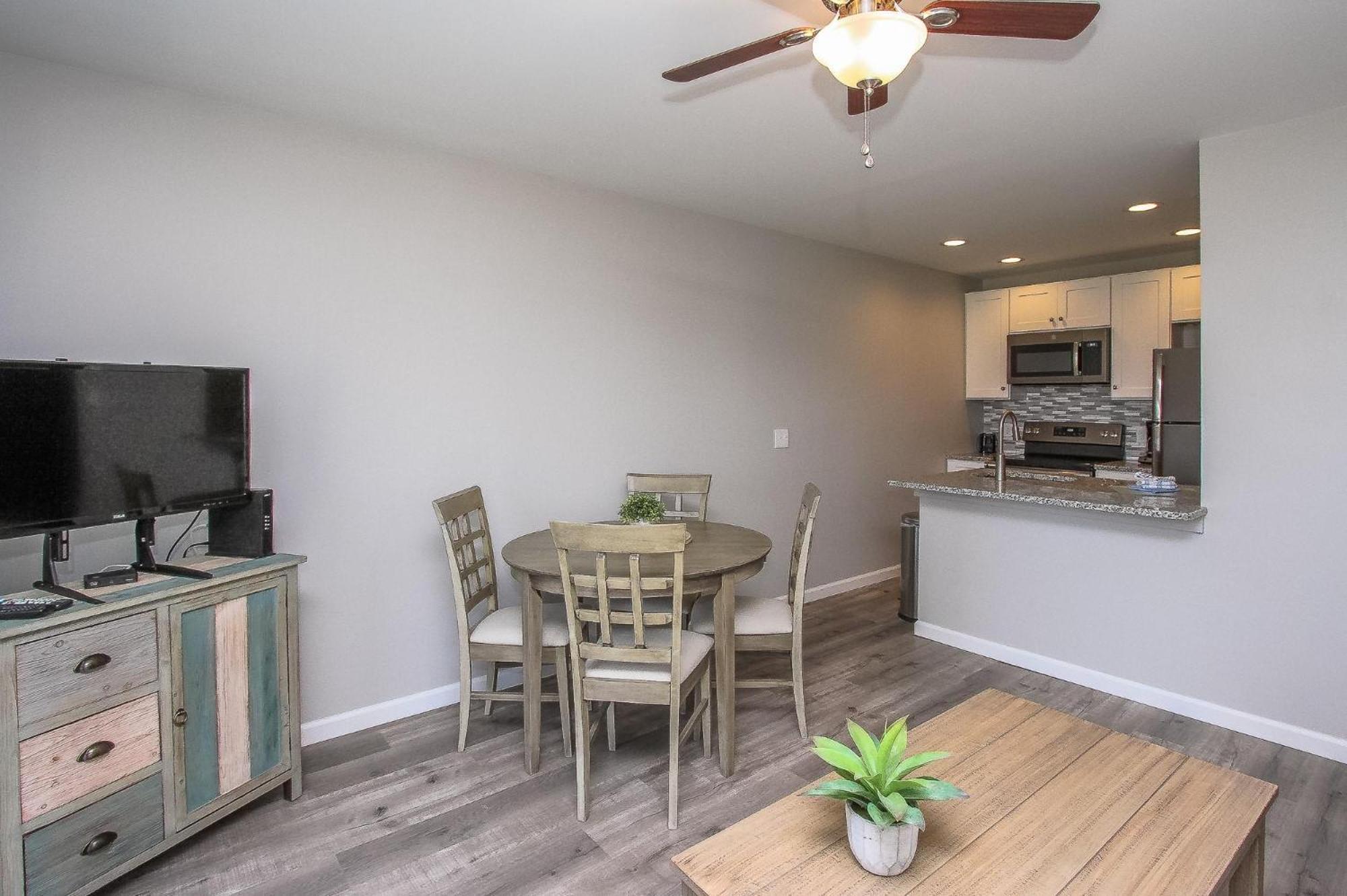 Ocean Dunes 107 *