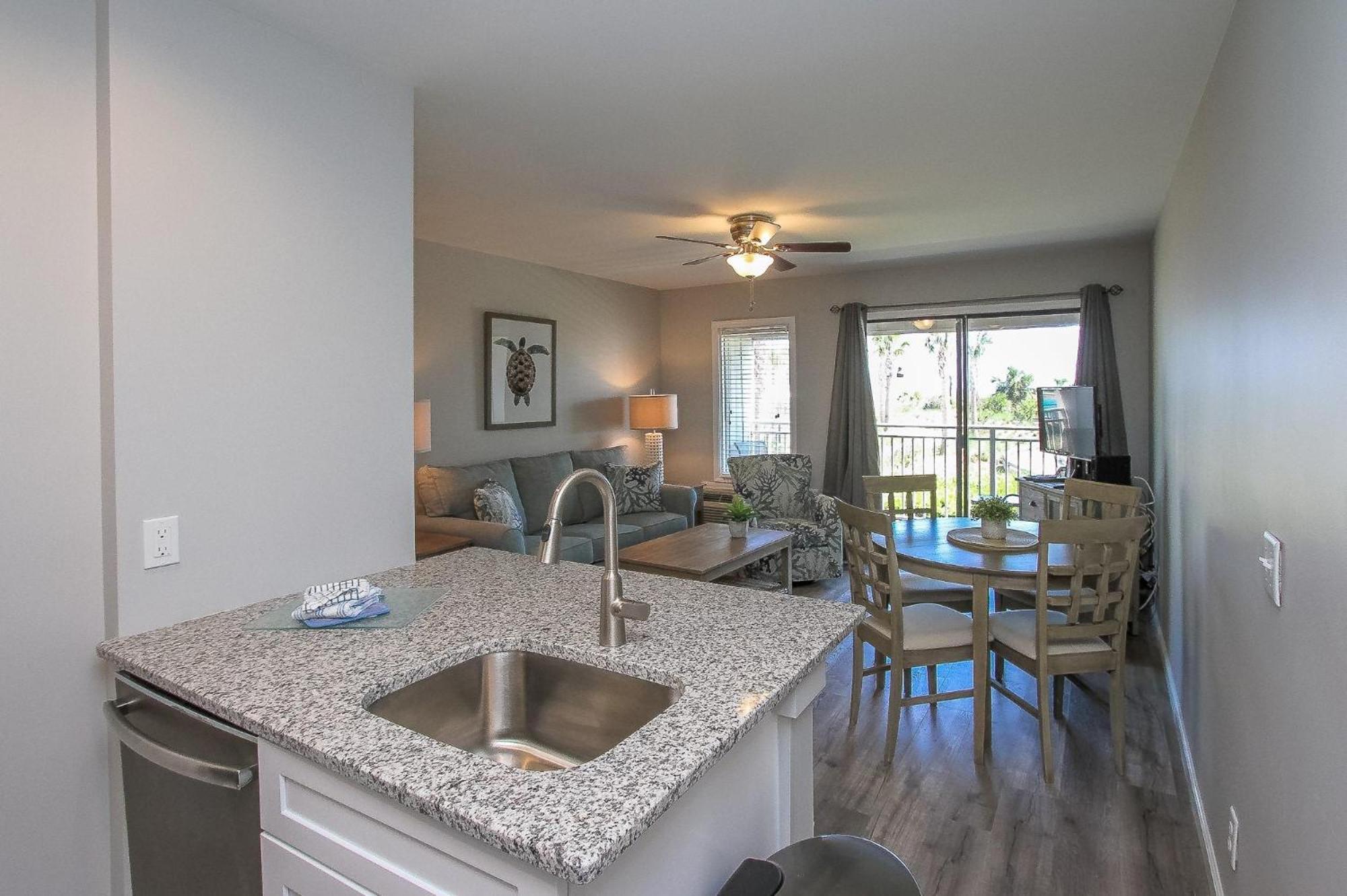 Ocean Dunes 107 *