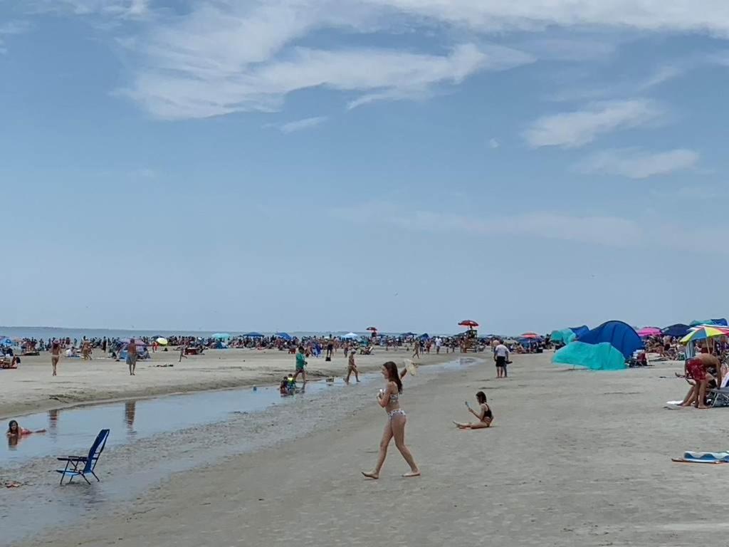Oceanfront 1 Bedroom Oasis Breakers 208 *