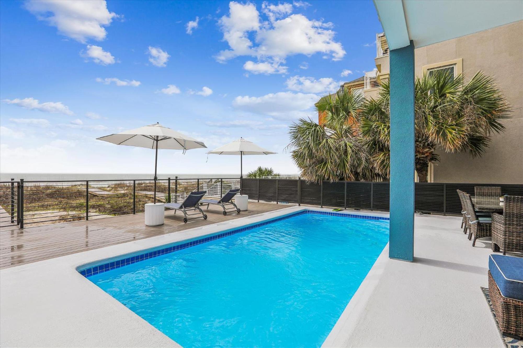 7 Singleton Place- Oceanfront, Private Pool, Renovated, Free Activities Included *