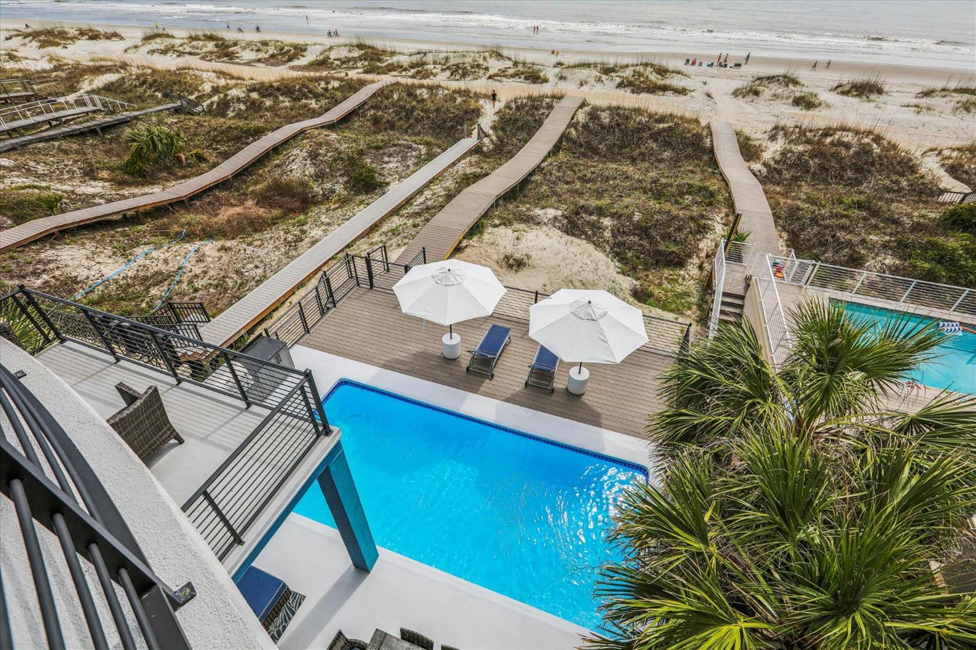 7 Singleton Place- Oceanfront, Private Pool, Renovated, Free Activities Included *