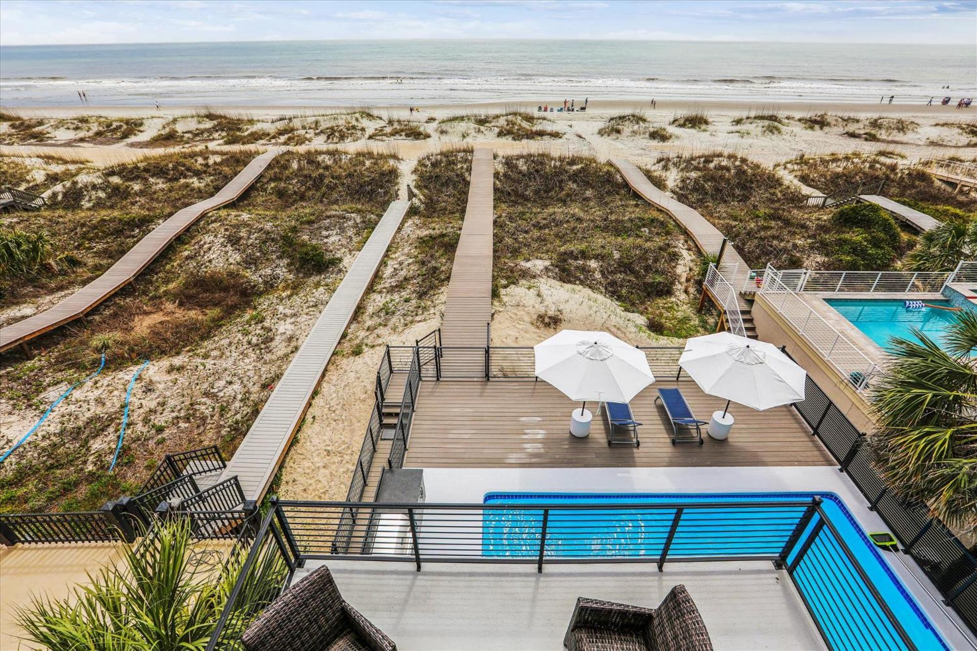 7 Singleton Place- Oceanfront, Private Pool, Renovated, Free Activities Included