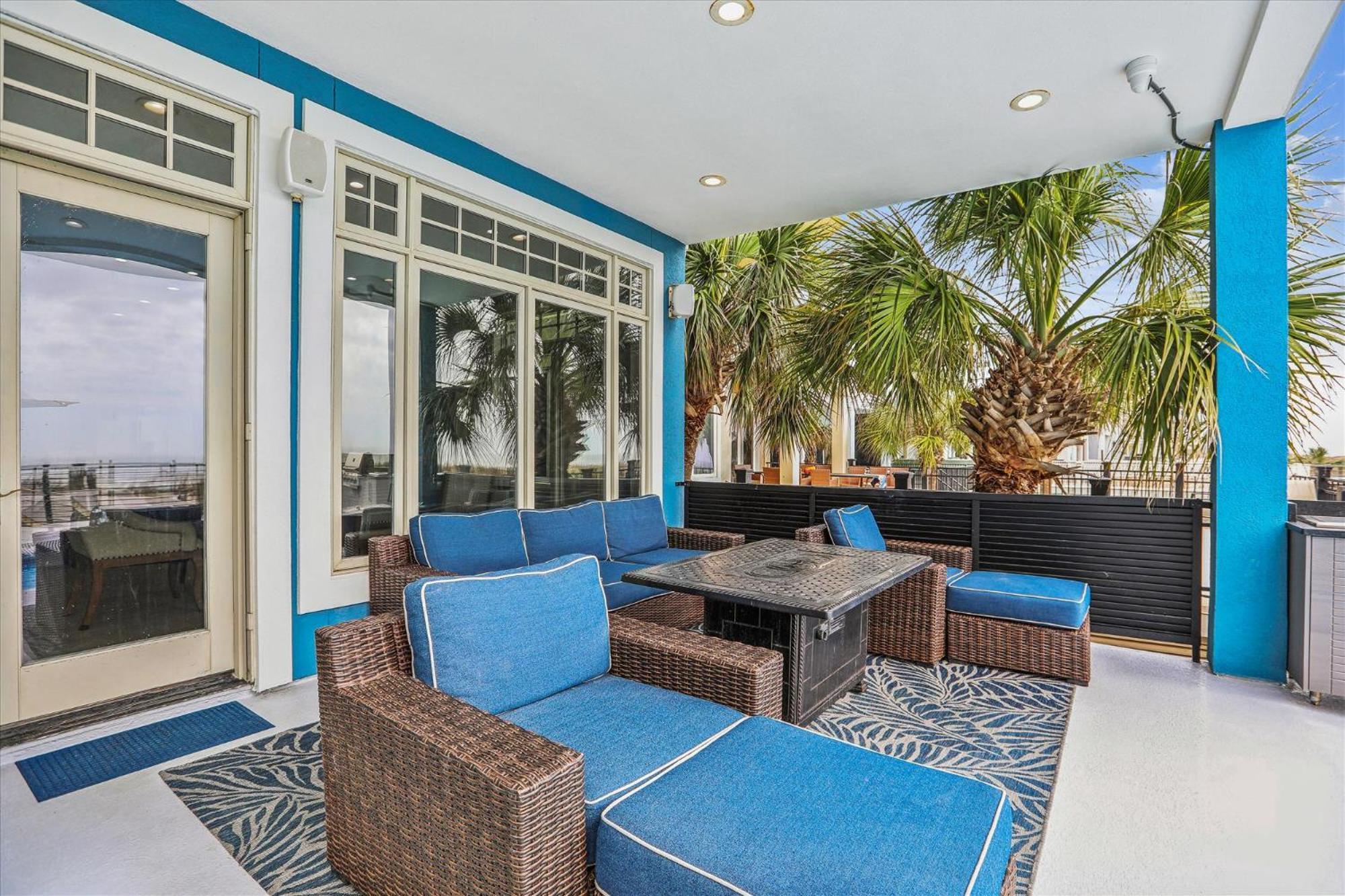 7 Singleton Place- Oceanfront, Private Pool, Renovated, Free Activities Included * Hilton Head Island