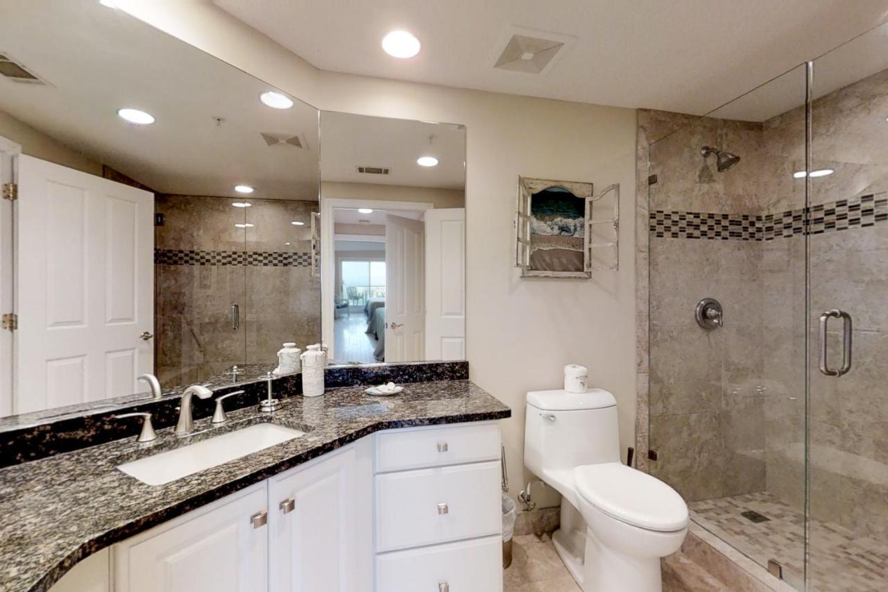 Hampton Place 6407